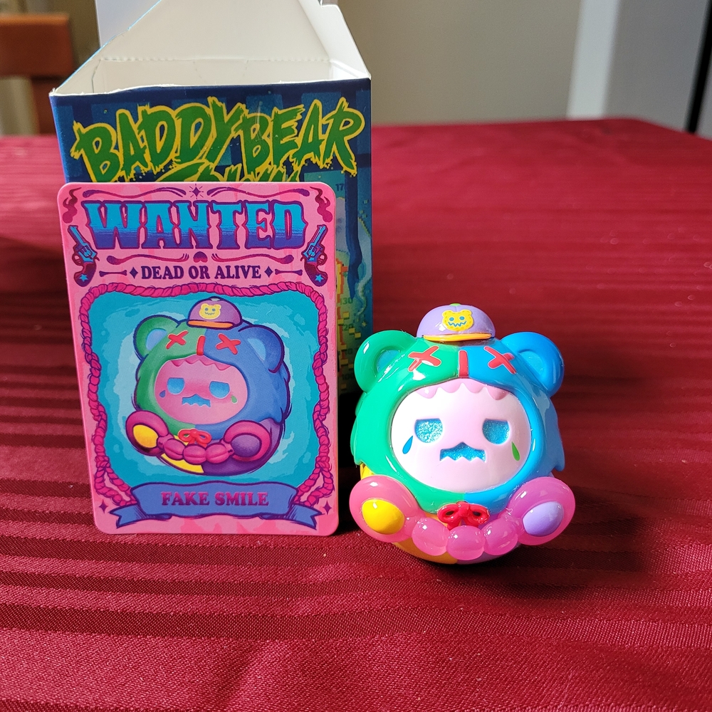 Shinwoo Baddy Bear Town "Fake Smile"